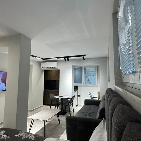 Elios 3 تيرانا